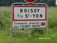 Boissy road sign